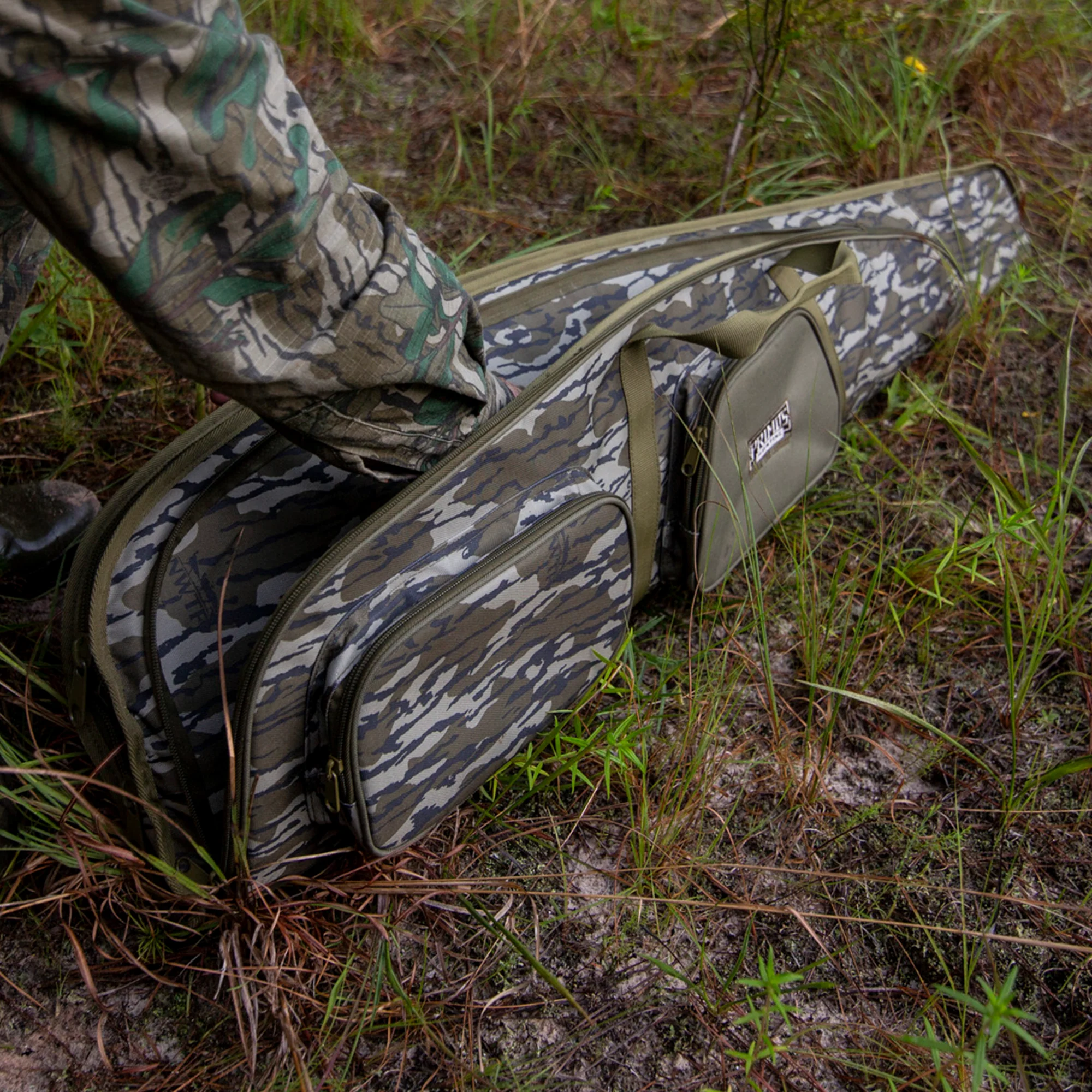 Mossy Oak Bottomland Scoped Rifle Case - Image 7